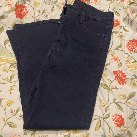 MOTHER The Tripper Jeans - Picture 14 of 16